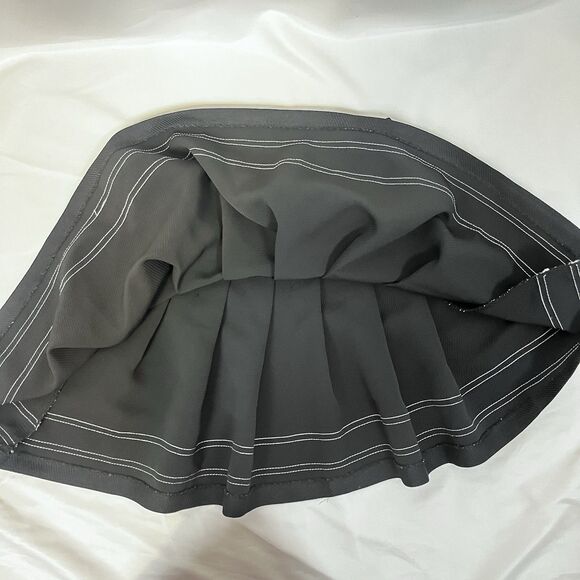 H & M Dark Gothicore Academia Women’s Pleaded Black With White Stripe Size 2 - Picture 3 of 9